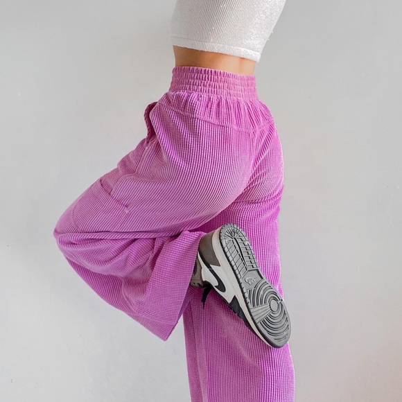Urban Outfitters corduroy pink/purple pants - Picture 2 of 6